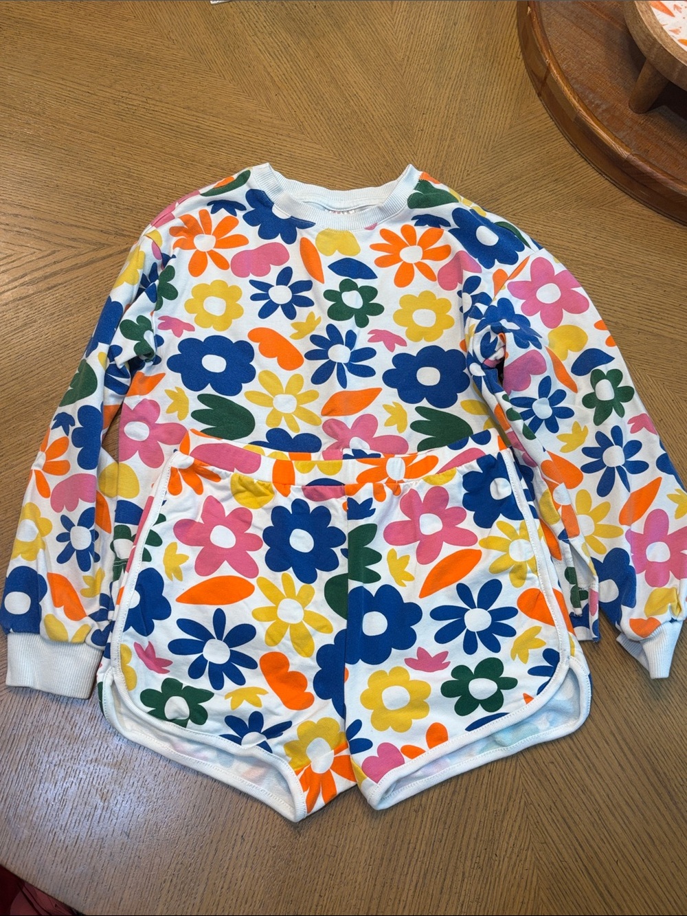 Hanna Andersson floral Print Sweatshirt Shorts Set - Bright Multicolor Flowers